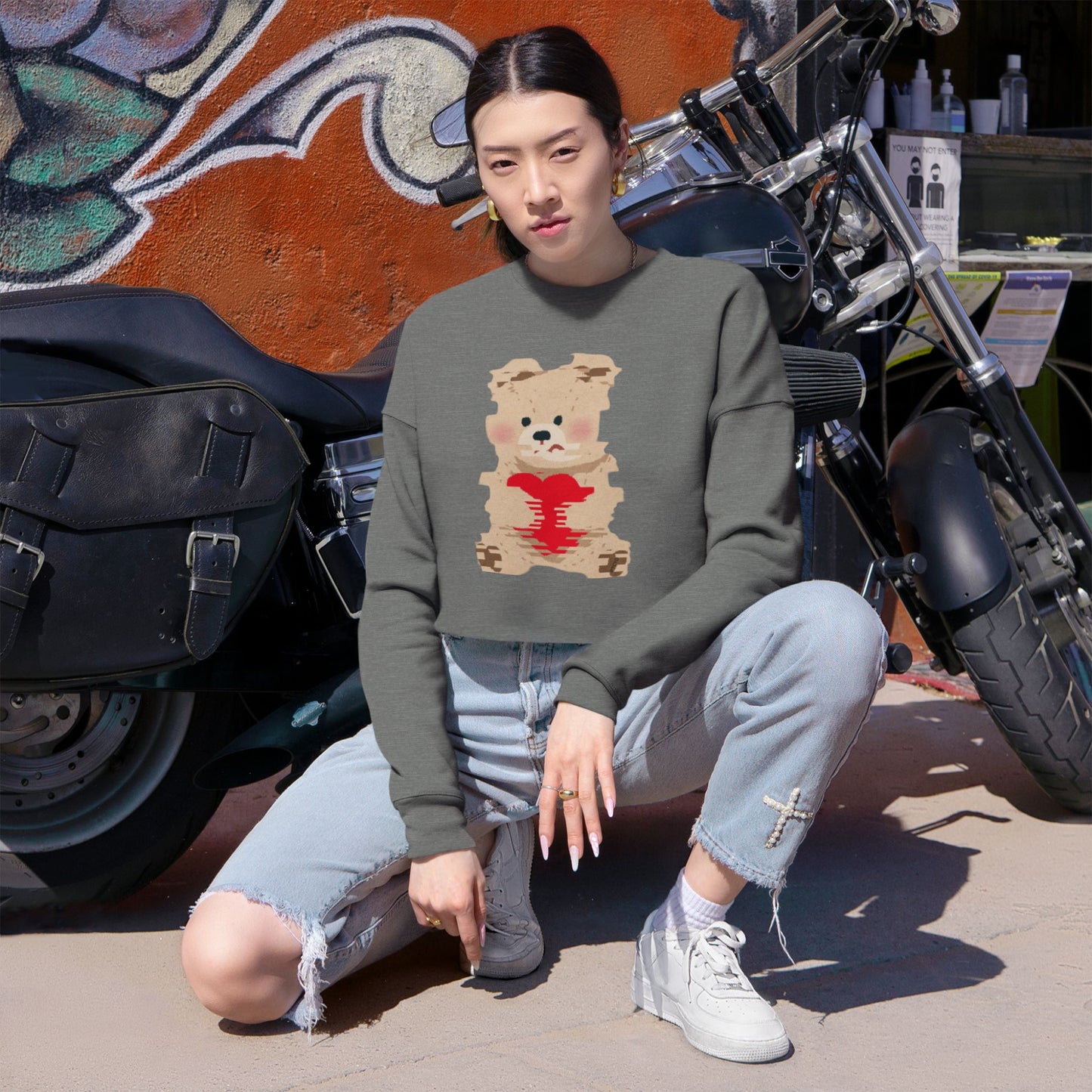 Cozy Cropped Sweatshirt with Cute Bear and Jack Design, Soft Sweatshirt, Trendy Casual Wear, Perfect for Gifts, Birthday or Holiday [...]